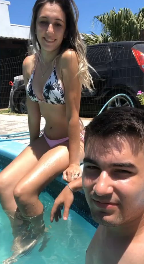 Vizinha cachorra #87898050