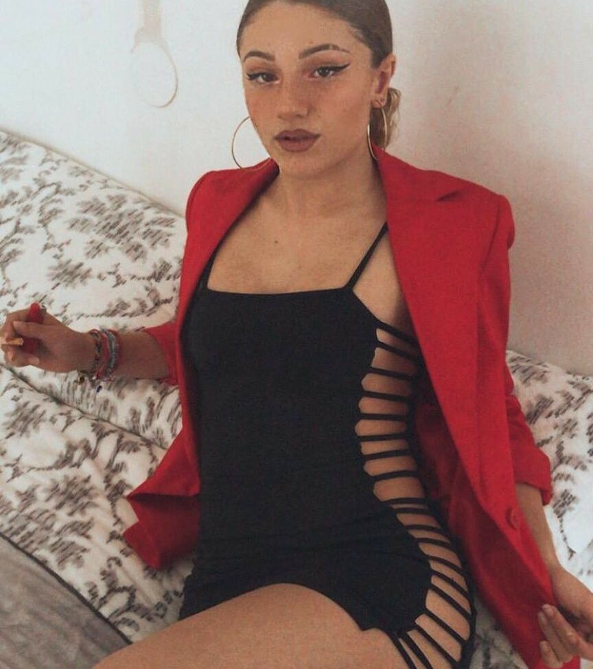 Janiiss nackt #108369576