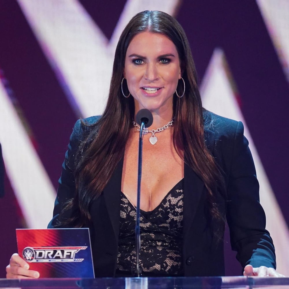 Stephanie mcmahon
 #90465539