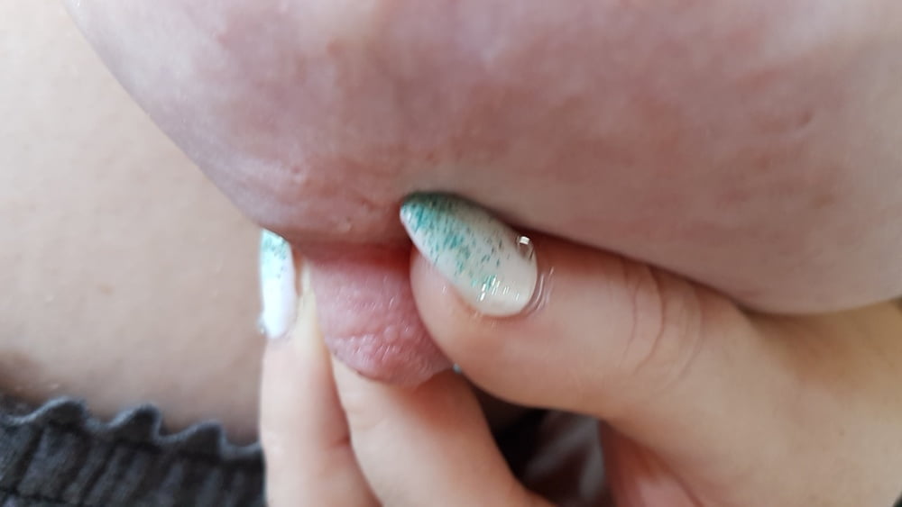 Euter abgebunden,outdoor getragen,danach die nippel gepumpt
 #79950644