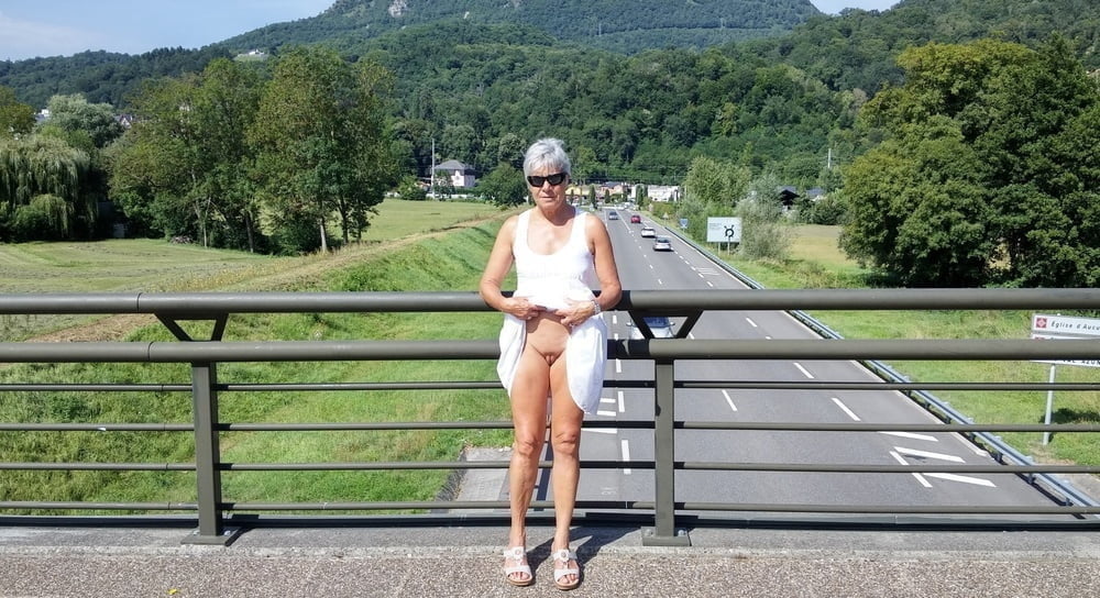 geile Oma ohne Hoeschen #88083744