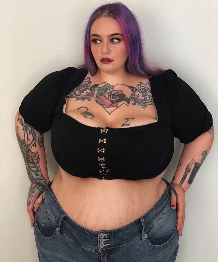 Fat Chicks With Deceptively Thin Faces 6 #105283728