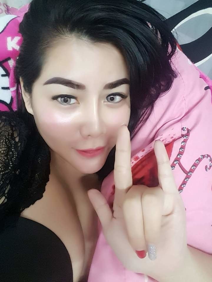 Thai girl big tits prostitute
 #80481443