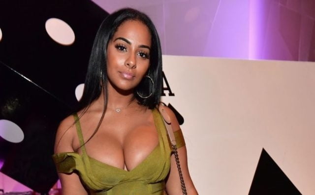 ラティーナガールロード5
 #104908429