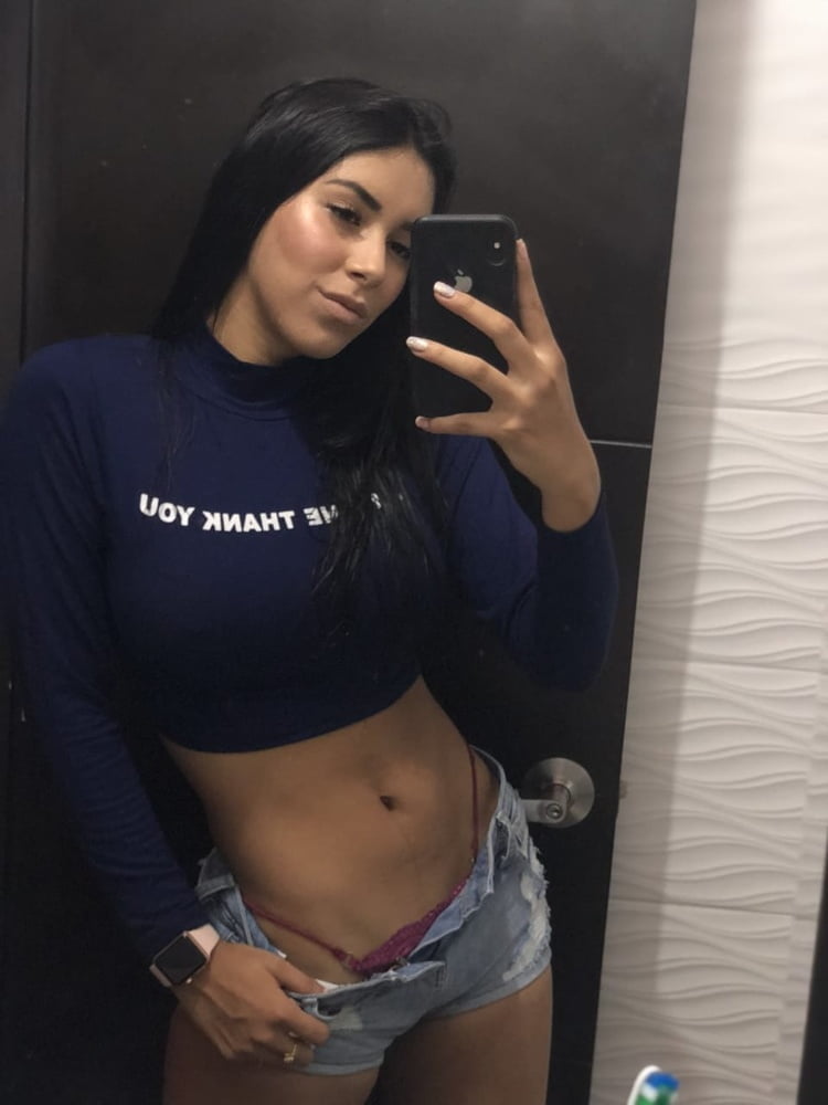 Latina girl load 5
 #104908694