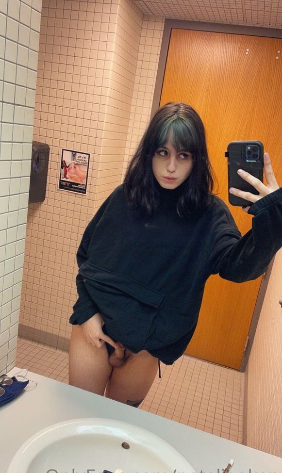 Natalie_okan desnuda #108901740