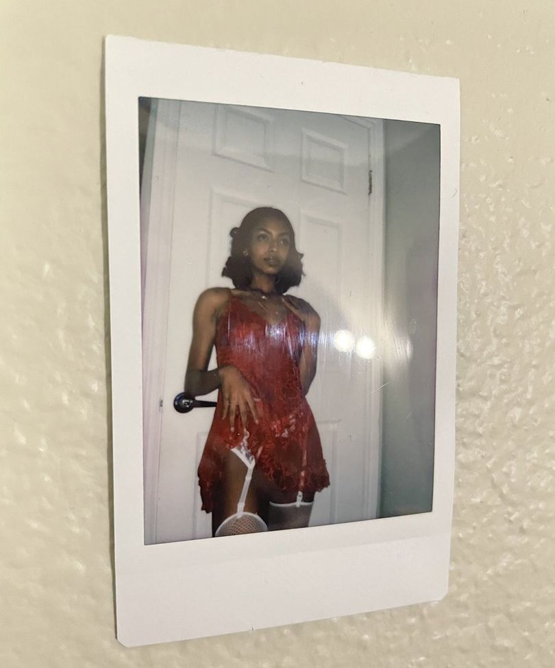 Official.Anaiis nude #108736317