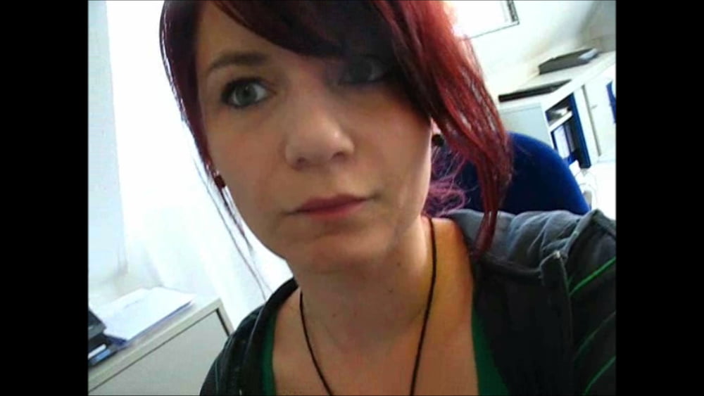 写真を撮るのが苦手な人
 #104595882