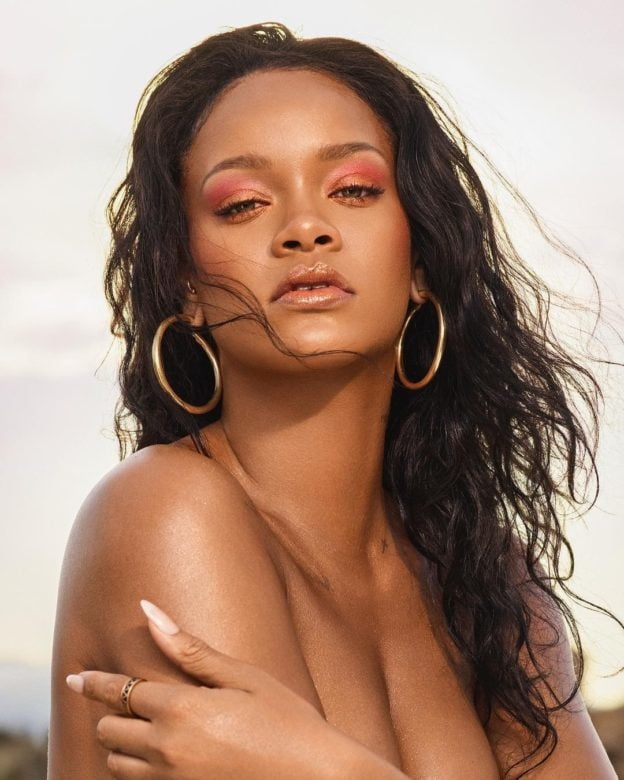 Rihanna Carne #90651576