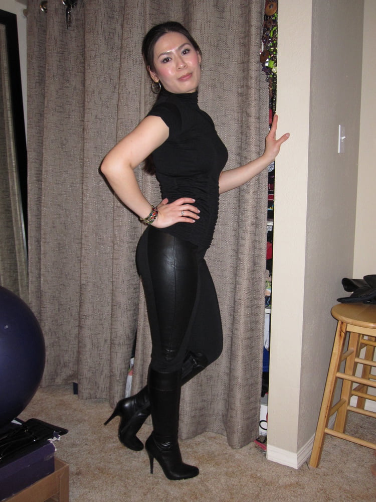 Milf con botas - ysave
 #98844819