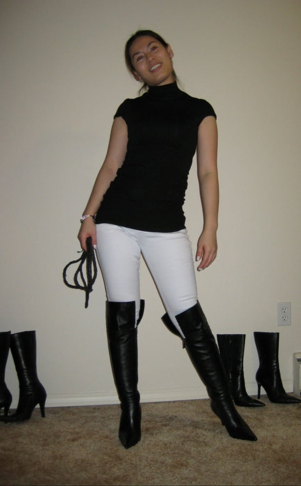 Milf con botas - ysave
 #98844899
