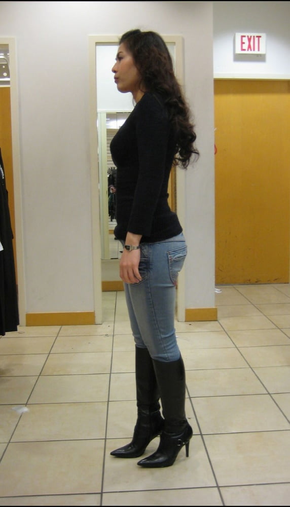 Milf con botas - ysave
 #98844925