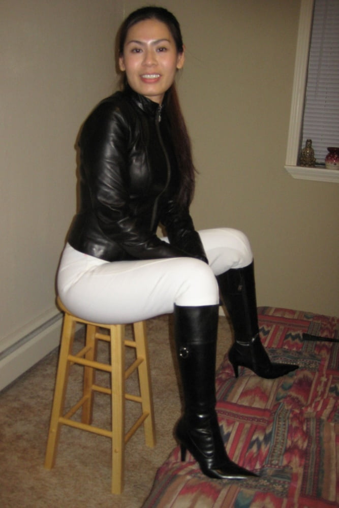 Milf con botas - ysave
 #98844983