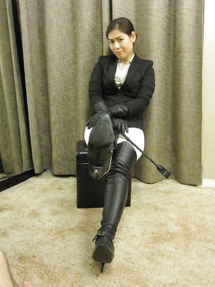 Milf con botas - ysave
 #98845137