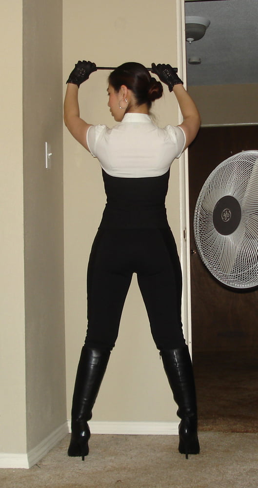 Milf con botas - ysave
 #98845159