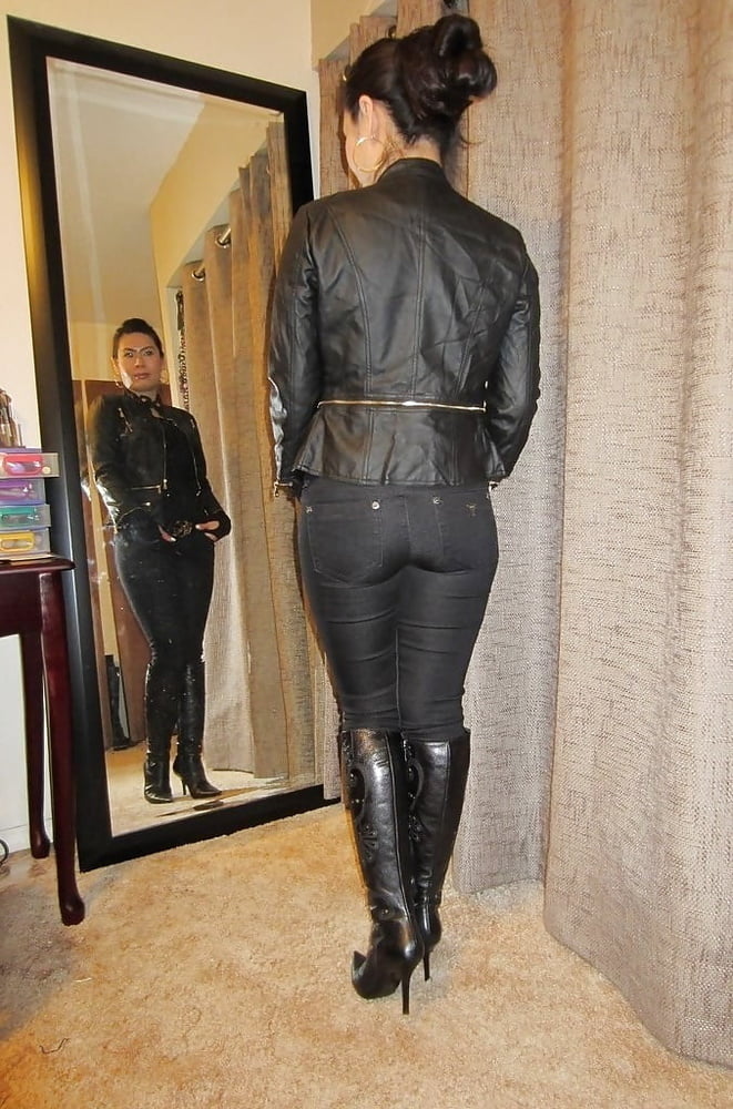 Milf con botas - ysave
 #98845354