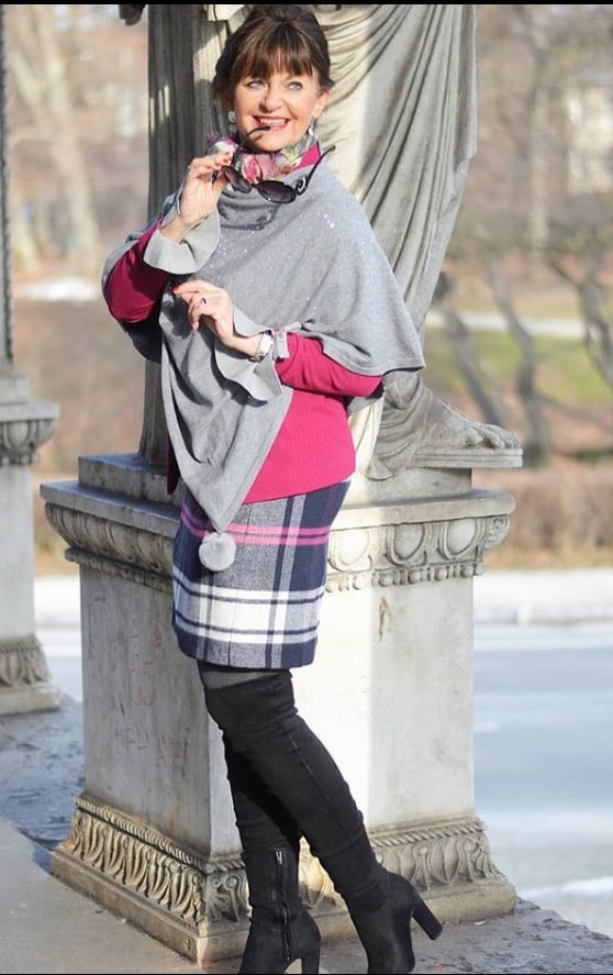 Insta milfs & gilfs con botas 7
 #104051420