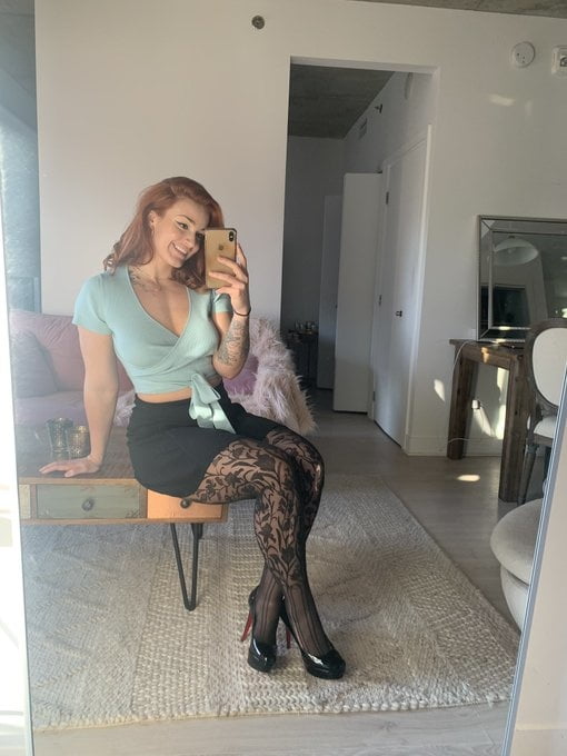 Redhead Flat Share? #89782060