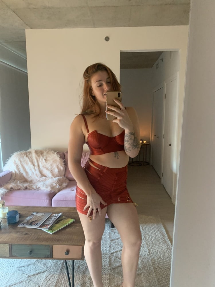 Redhead Flat Share? #89782091