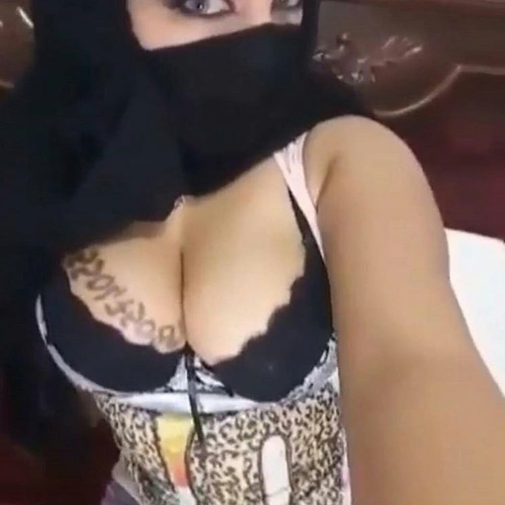 Péninsule arabique hijab niqab partie 2
 #96972976