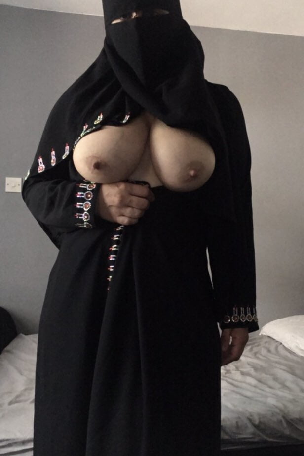 Péninsule arabique hijab niqab partie 2
 #96973176