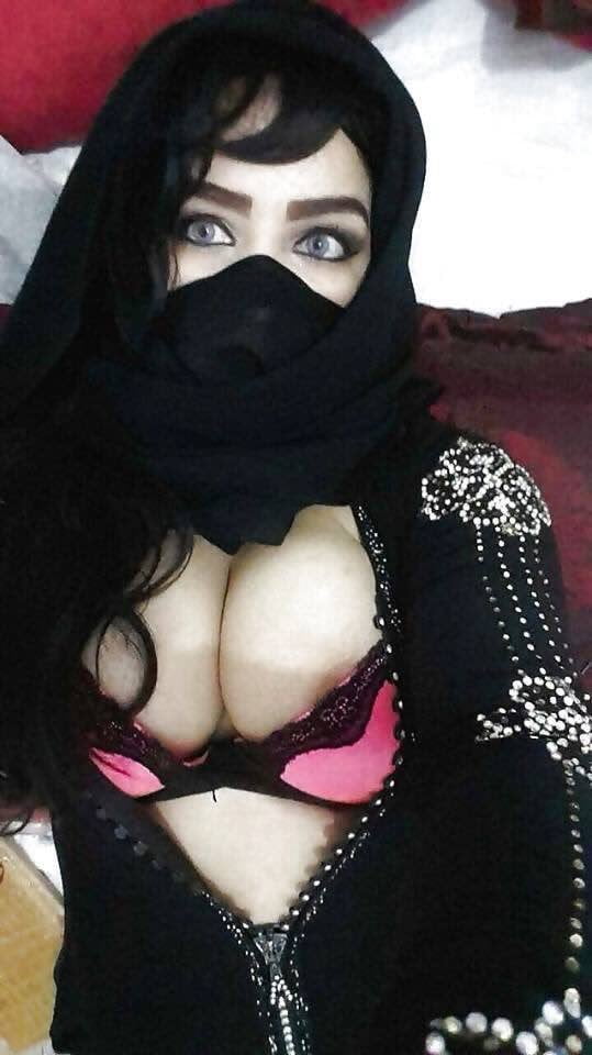 Péninsule arabique hijab niqab partie 2
 #96973344