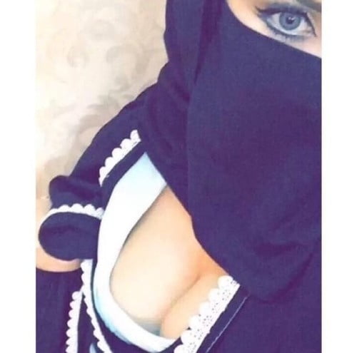 Arabische Halbinsel hijab niqab Teil 2
 #96973389