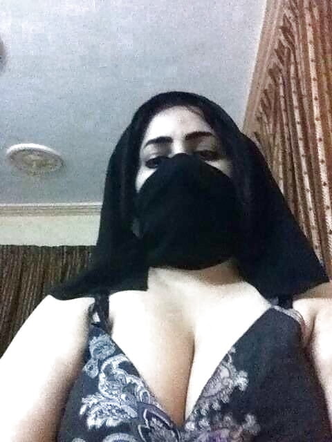 Péninsule arabique hijab niqab partie 2
 #96973420