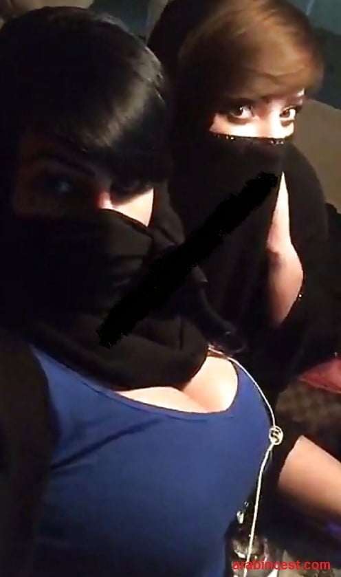 Péninsule arabique hijab niqab partie 2
 #96973446