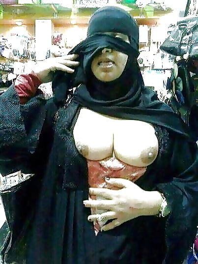 península árabe hijab niqab parte 2
 #96973468