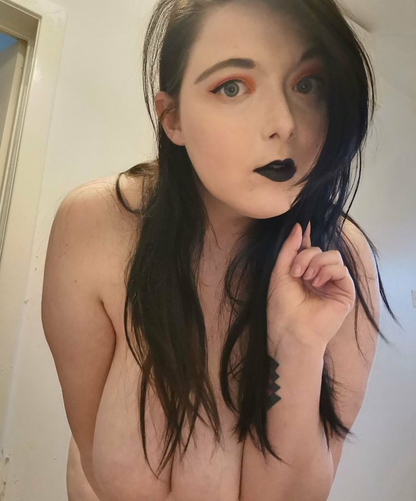 Curvyandnerdy nude #108575213