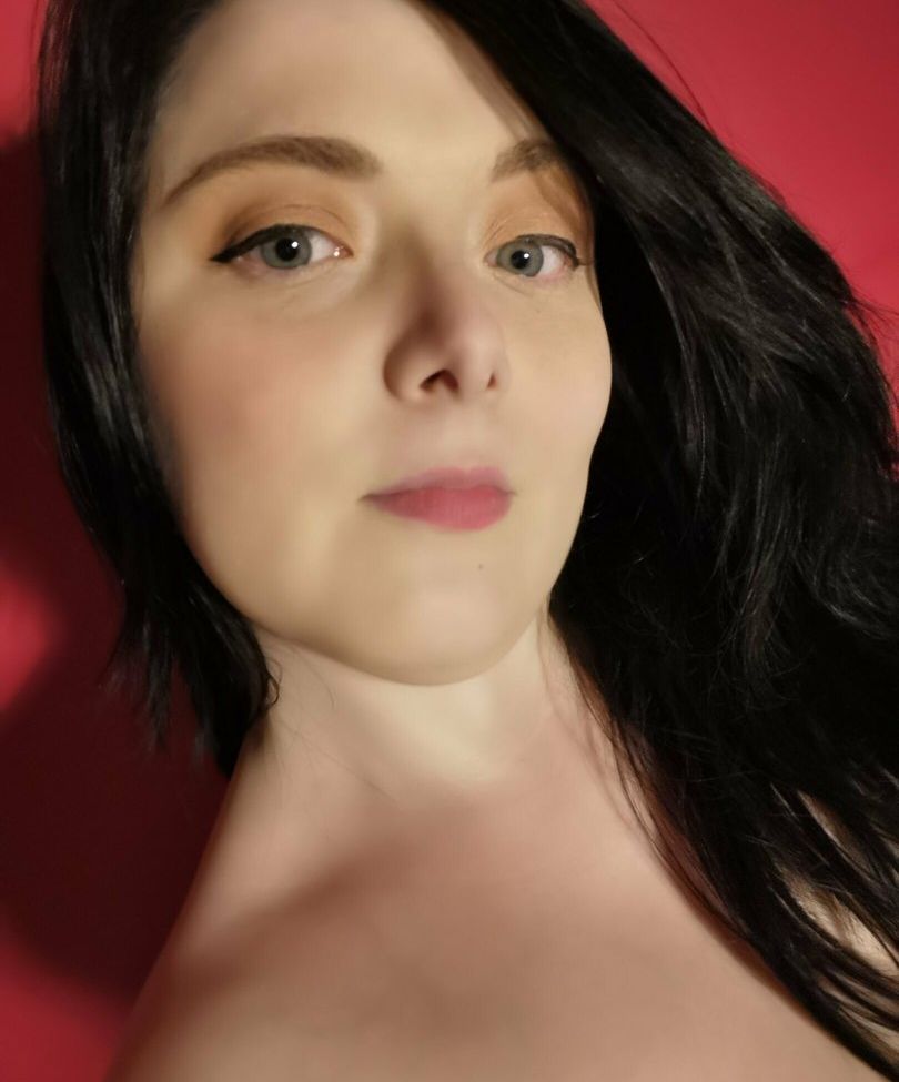 Curvyandnerdy nude #108575412