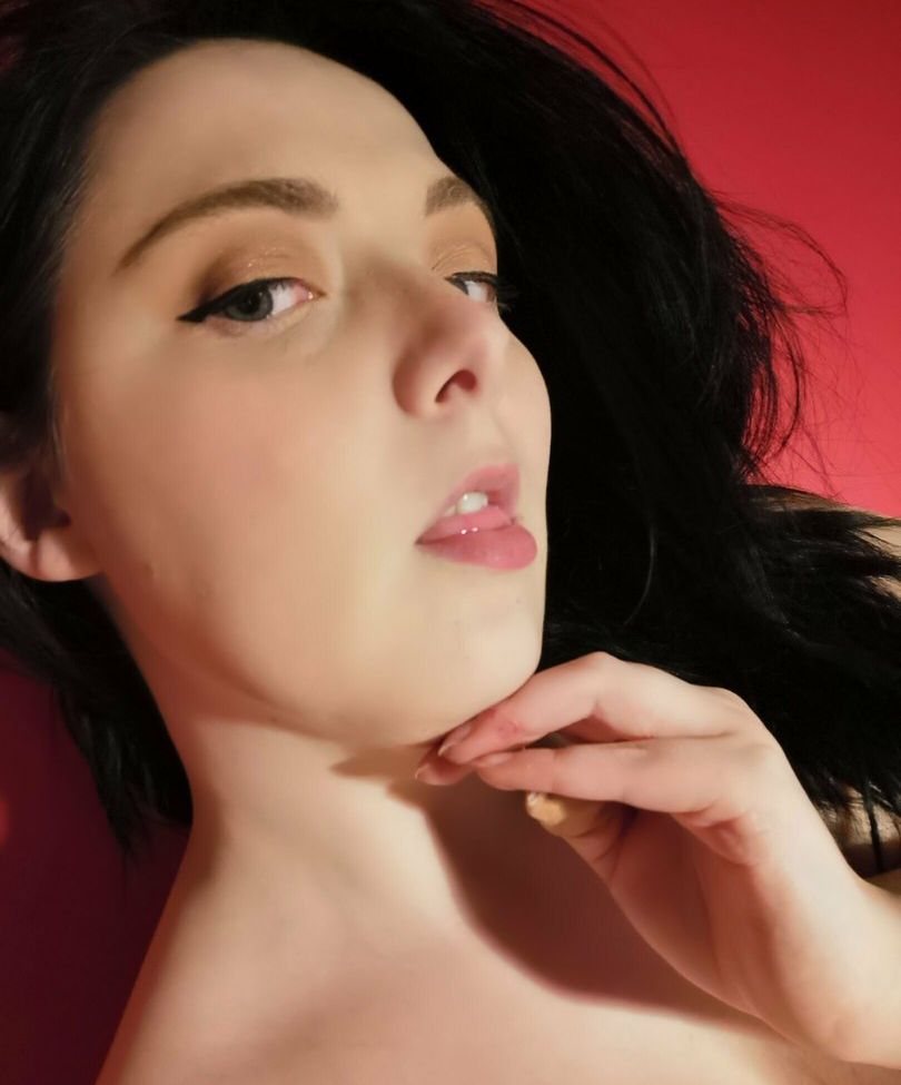 Curvyandnerdy nude #108575438