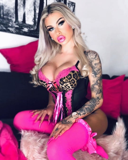 MY BIMBO OBSESSION (45) #103417162