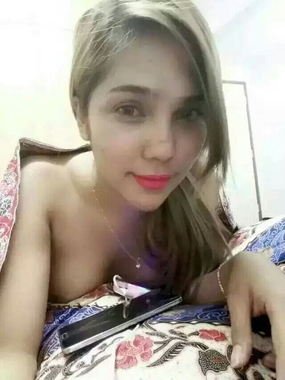 Gadis melayu yang cantik #88831750