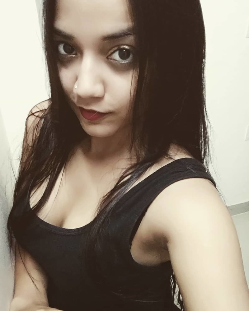 Unknown Desi Girl 009 (leaked nudes) #103737607