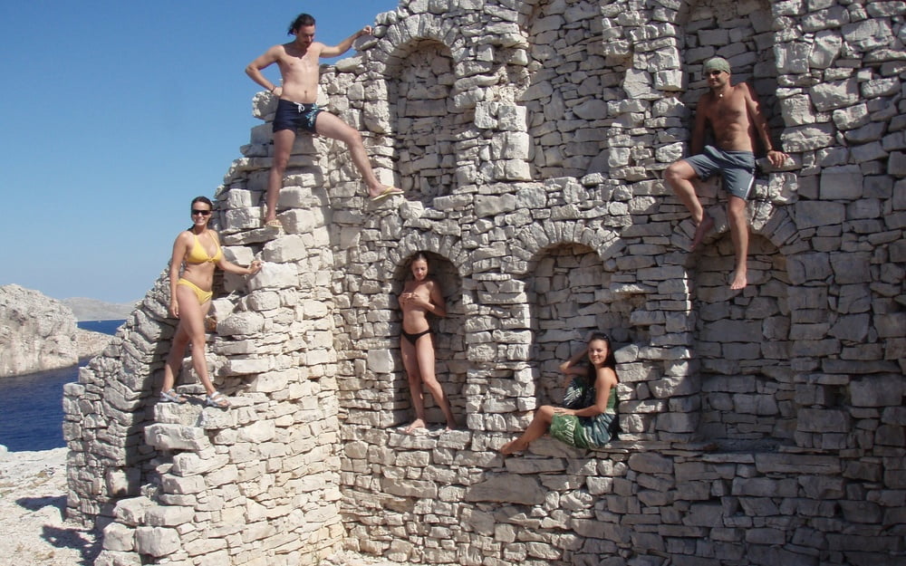 verano nudista en croacia
 #101258500