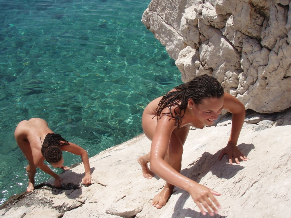 verano nudista en croacia
 #101258507