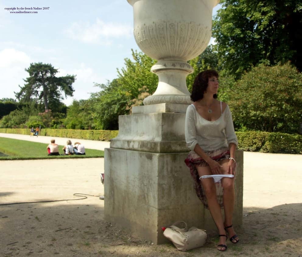 Nadine la reine des salopes a Versailles #82070199