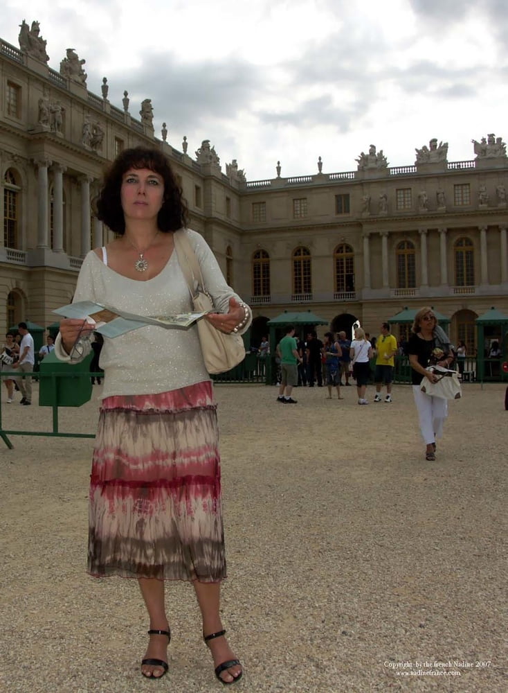 Nadine la reine des salopes a Versailles #82070277