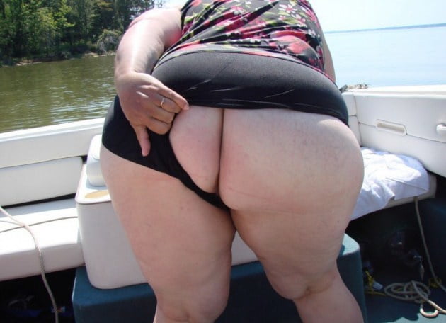 屋外のbbw
 #87661158