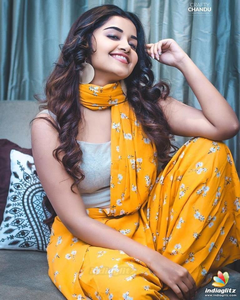 Anupama Parameshwaran #90157399