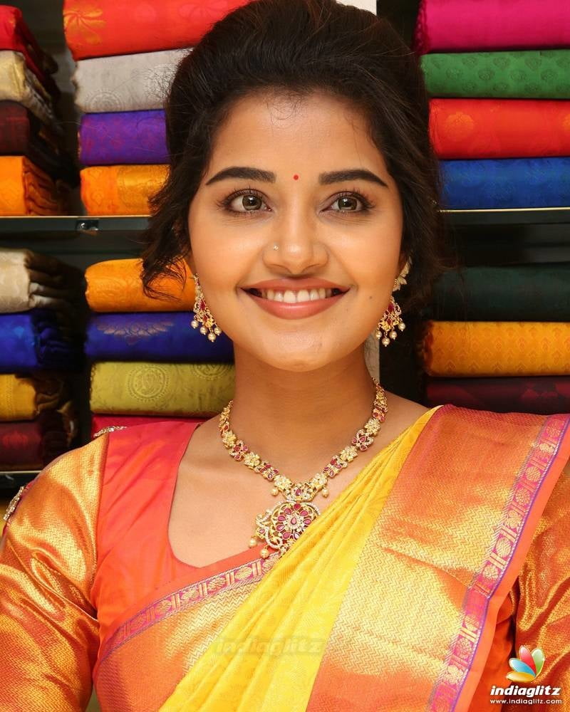 Anupama Parameshwaran #90157513