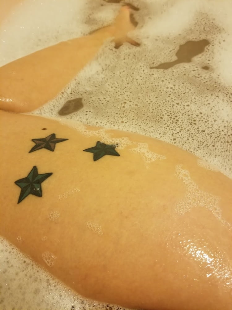 El cuerpo de Jennifer expuesto
 #83259640