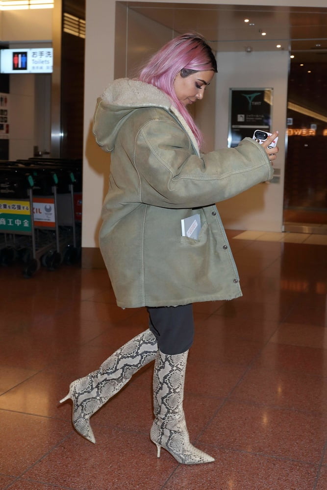 Weibliche Berühmtheit Stiefel & Leder - kim k
 #103098105