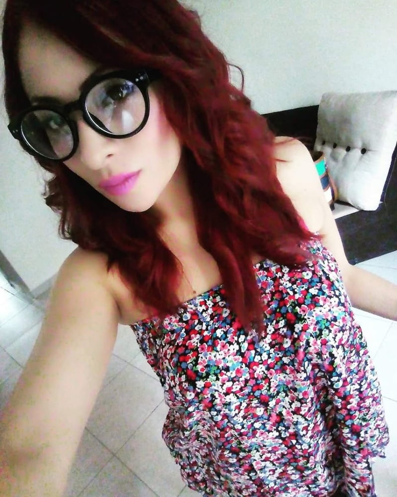 デシ・ホット
 #105772478