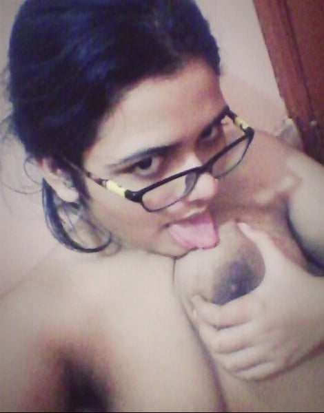 Putipobre con lentes #88147004