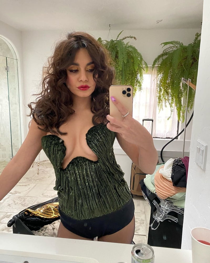 Vanassa Hudgens #90283340