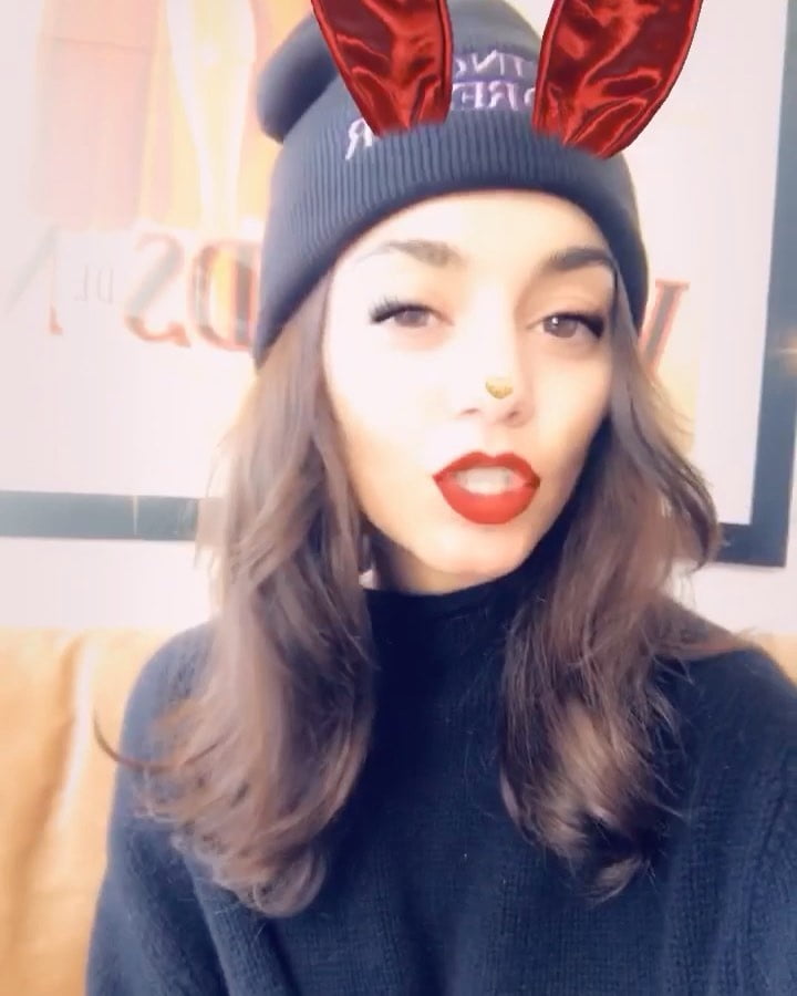 Vanassa Hudgens #90283409