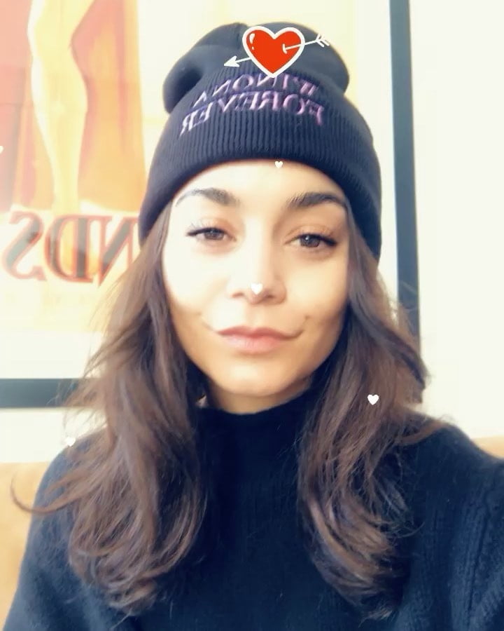 Vanassa Hudgens #90283415